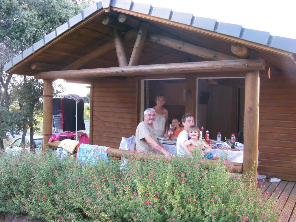 Parc Residentiel Les Hauts De Baldy Agde Exterior photo