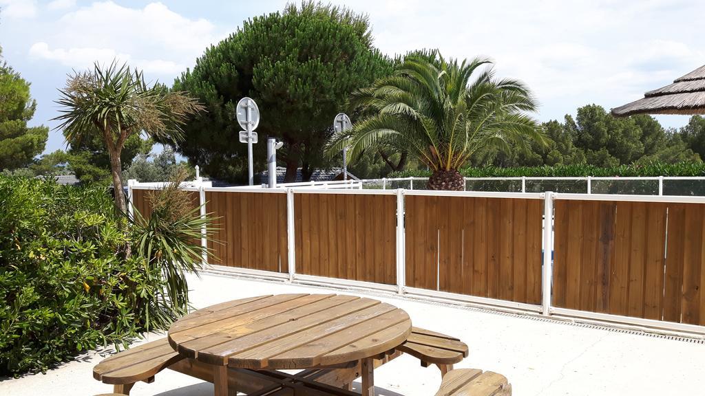 Parc Residentiel Les Hauts De Baldy Agde Exterior photo